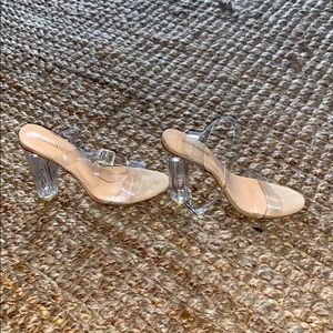 Size 7 women’s perspex block heels